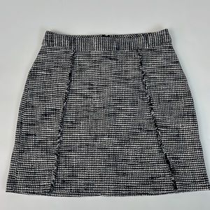 Zara navy and white tweed skirt with fringe detail - size XS